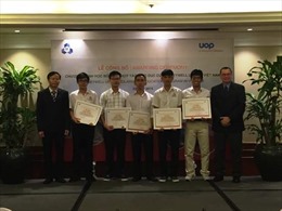 Trao tặng học bổng kỹ sư hóa chất cho sinh viên Việt Nam